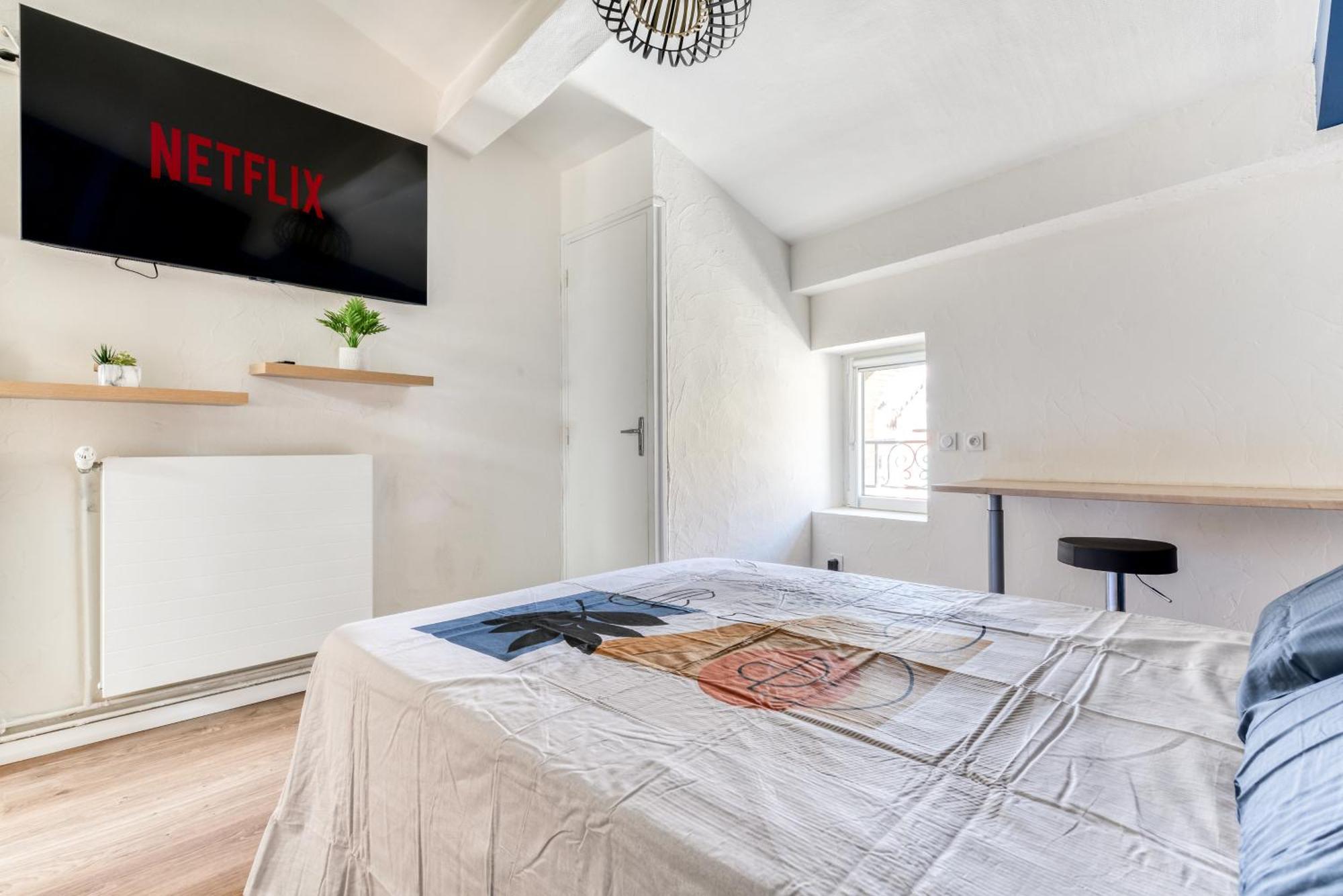 Cote Palais 2-Climatise-Netflix-Fibre Appartement Carcassonne Buitenkant foto